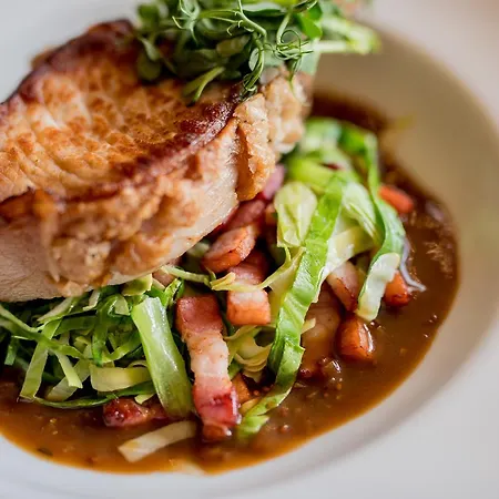 法尔特酒店 2* 基拉尼